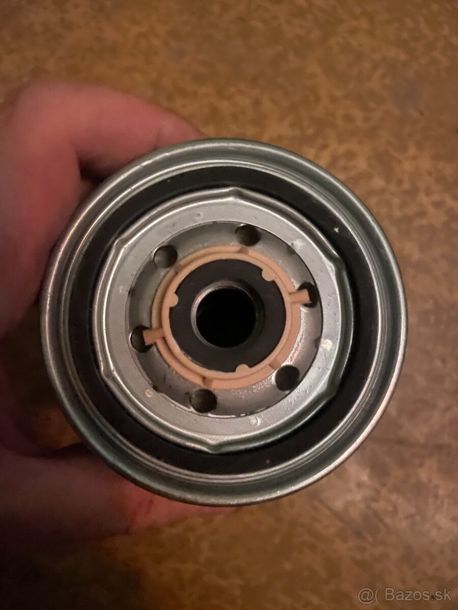 Palivový filter Comline EFF007 a CHAMPION CFF100120 – nové - 2