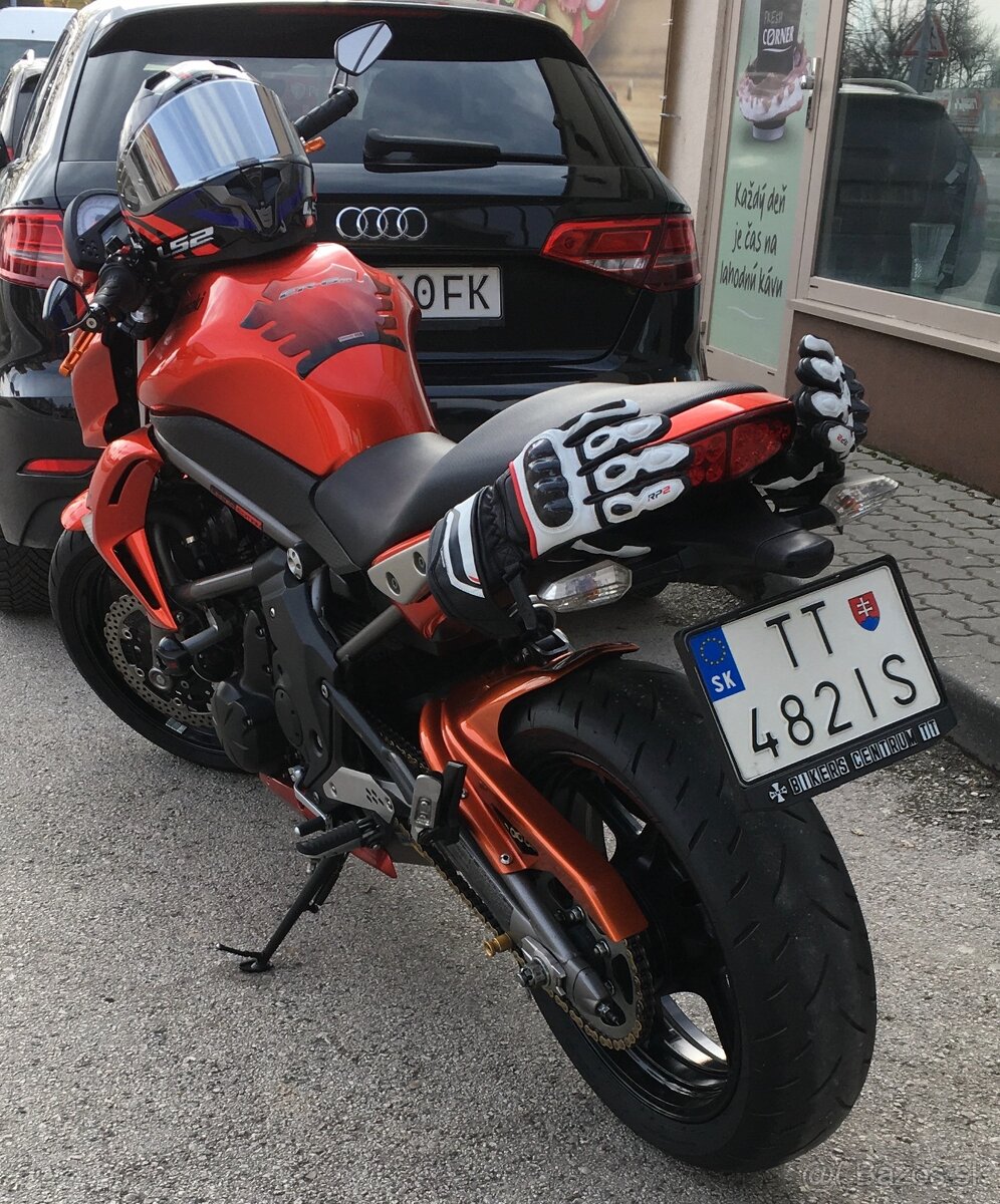 Kawasaki ER6n - 2