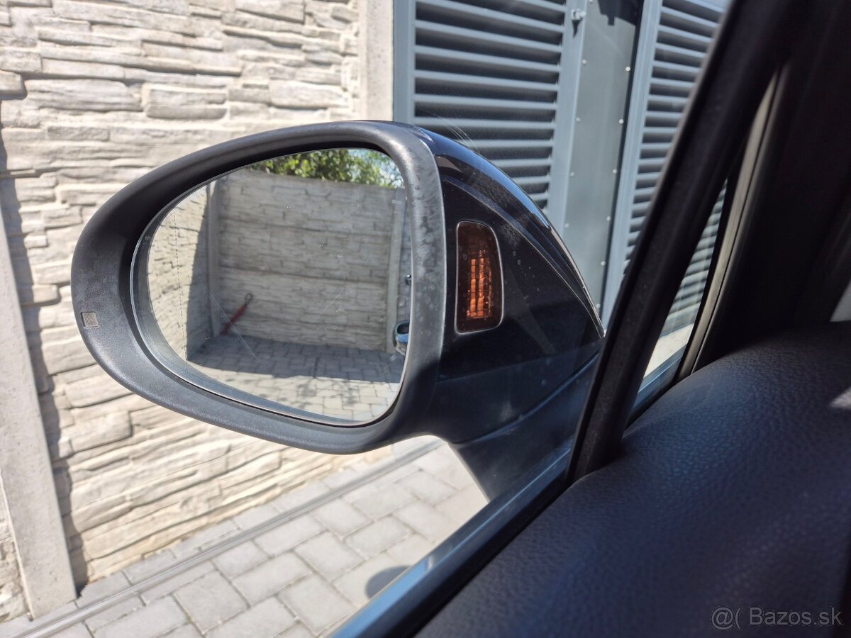 predám vw Touareg - 20