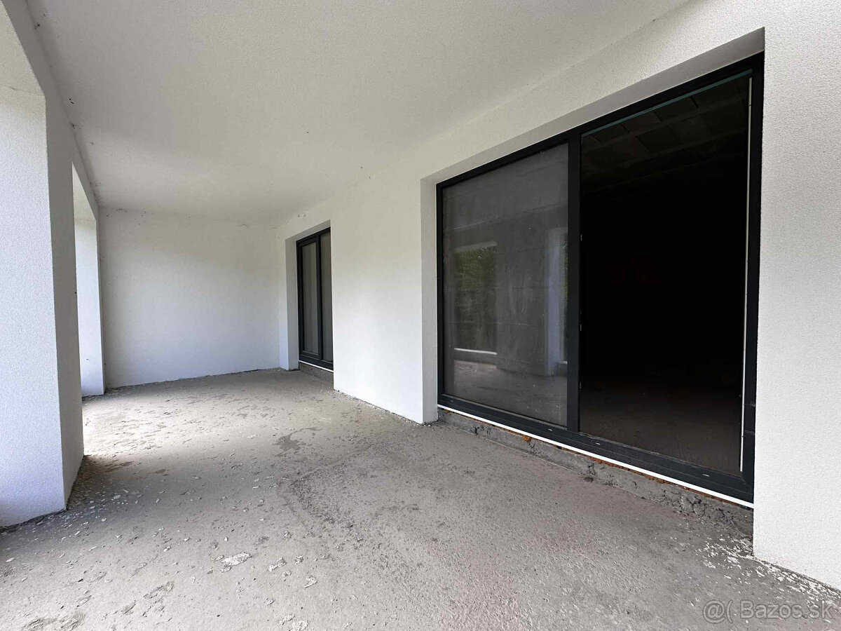 Na predaj 5 izbový rodinný dom v obci Dunajský Klátov s možn - 20