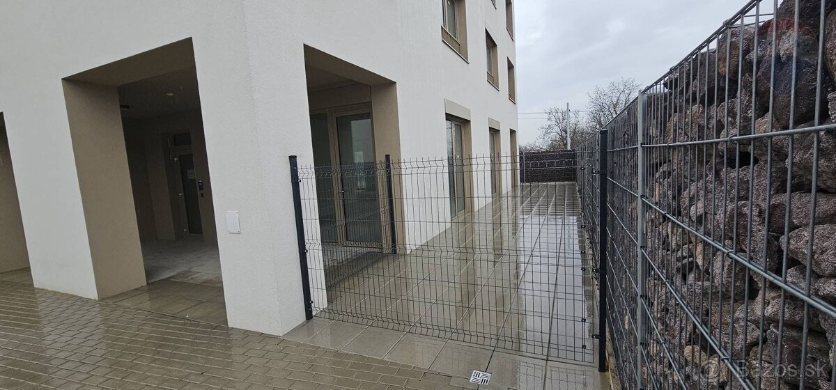 Predaj  komerčný priestor  Nitra -Kynek  EXKLUZÍVNE - 20
