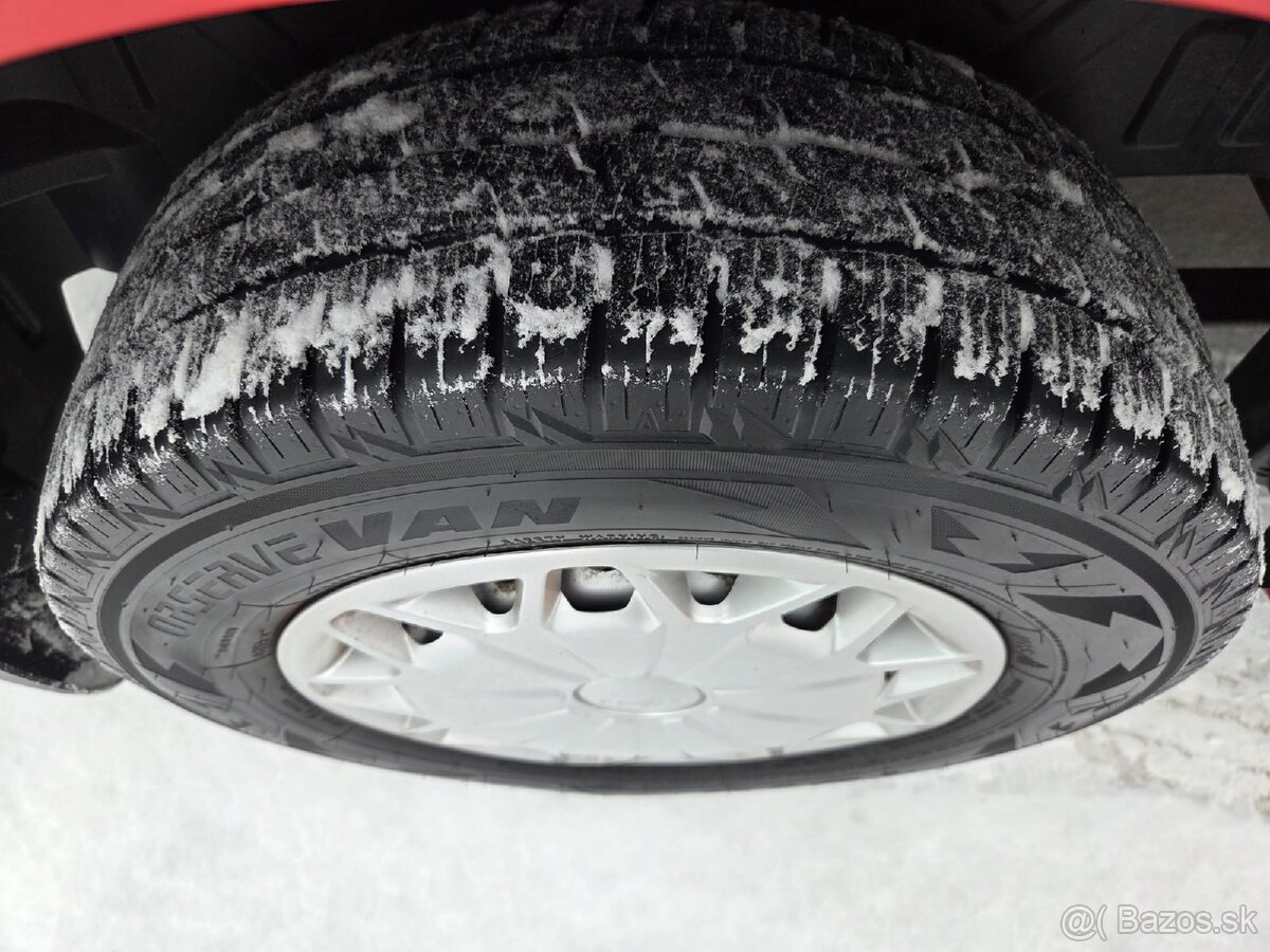 Predám dodávku Ford Transit Custom L2 H1 - 20