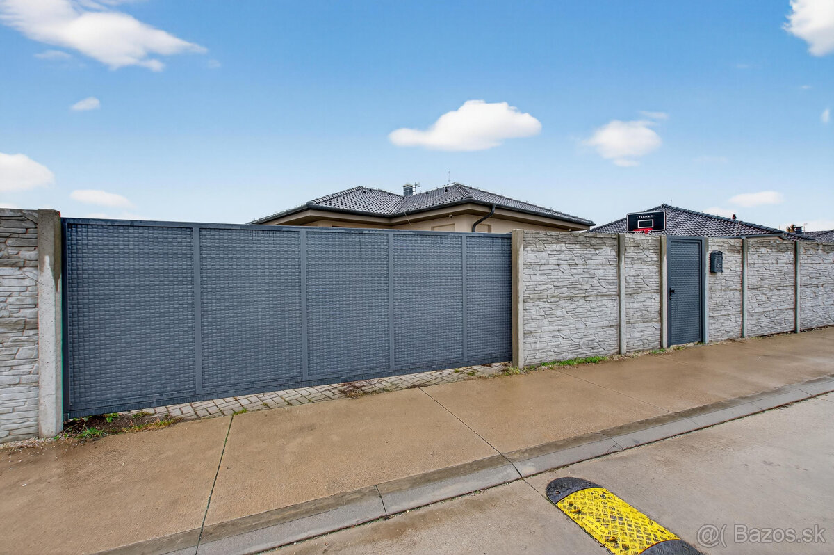 Samostatne stojaci 4-izbový rodinnný dom - ihneď voľný - 20