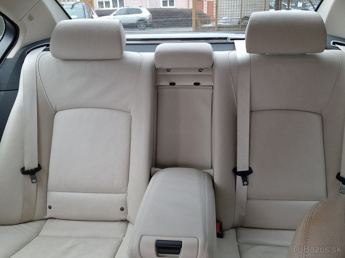 BMW 740i 320k A/T8 (benzín) - 20