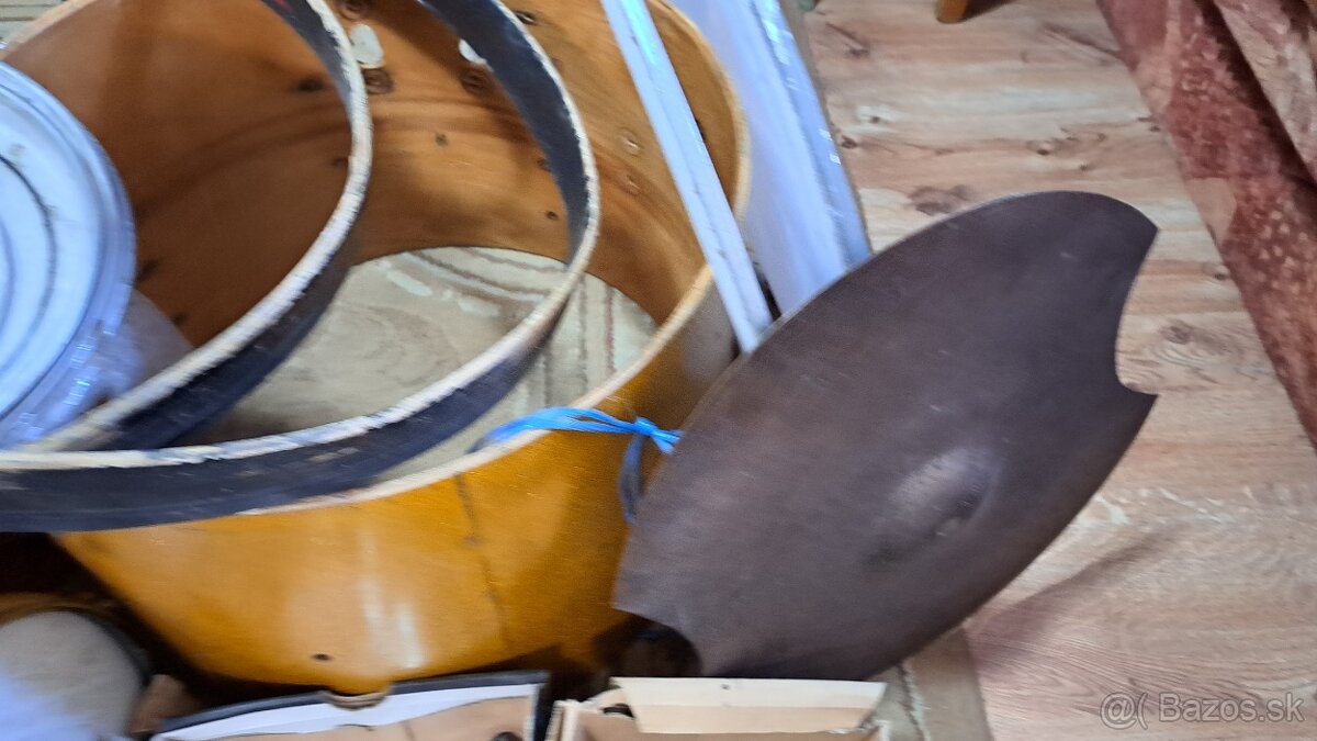 Predám - Eladó - bicie Amati - 20