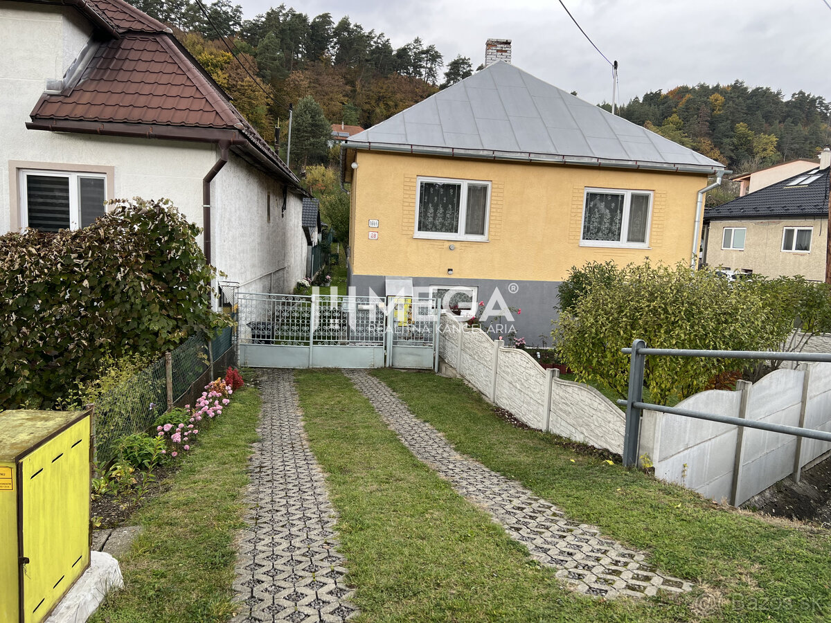 Na predaj dom na Jesenského ulici v Snine - 20