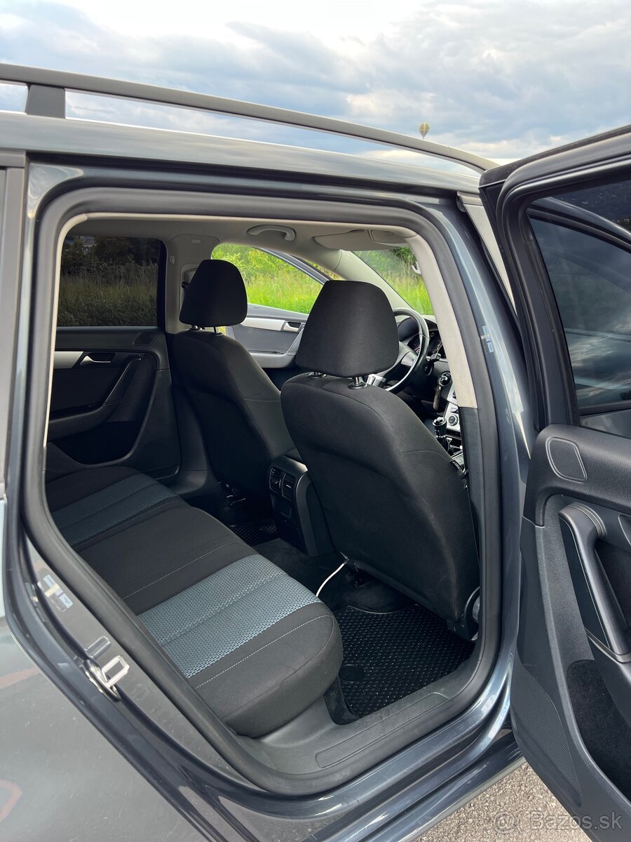 Predám Volkswagen Passat B7 - 20
