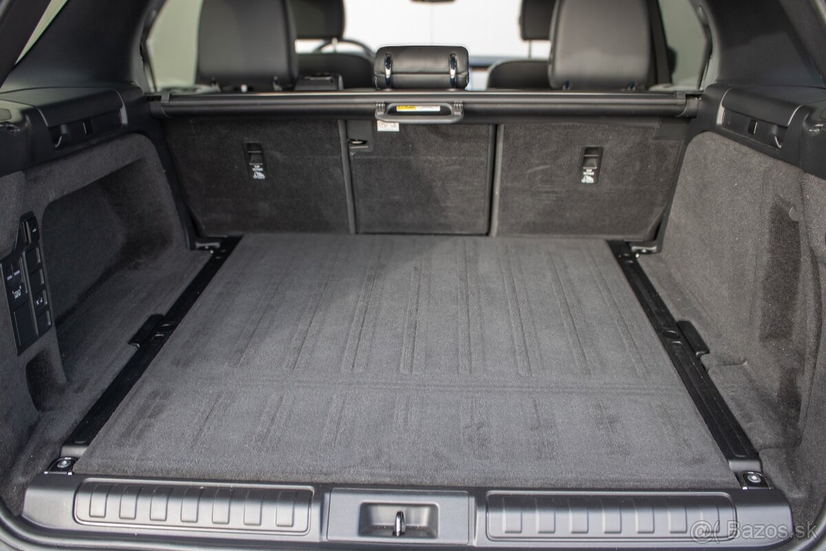 Land Rover Discovery 2.0 I4 P300 R-Dynamic SE AWD A/T. - 20