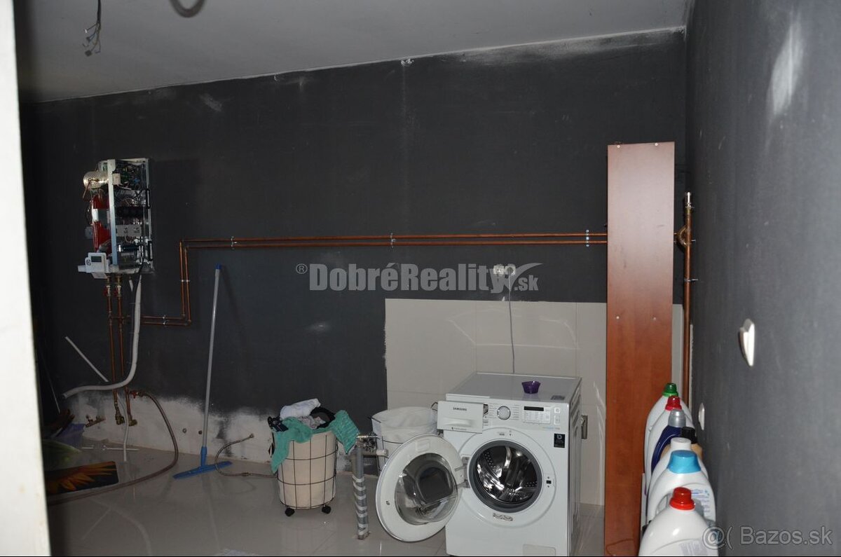 DOBRÉ REALITY - priestranný rodinný dom s veľkým pozemkom v - 20