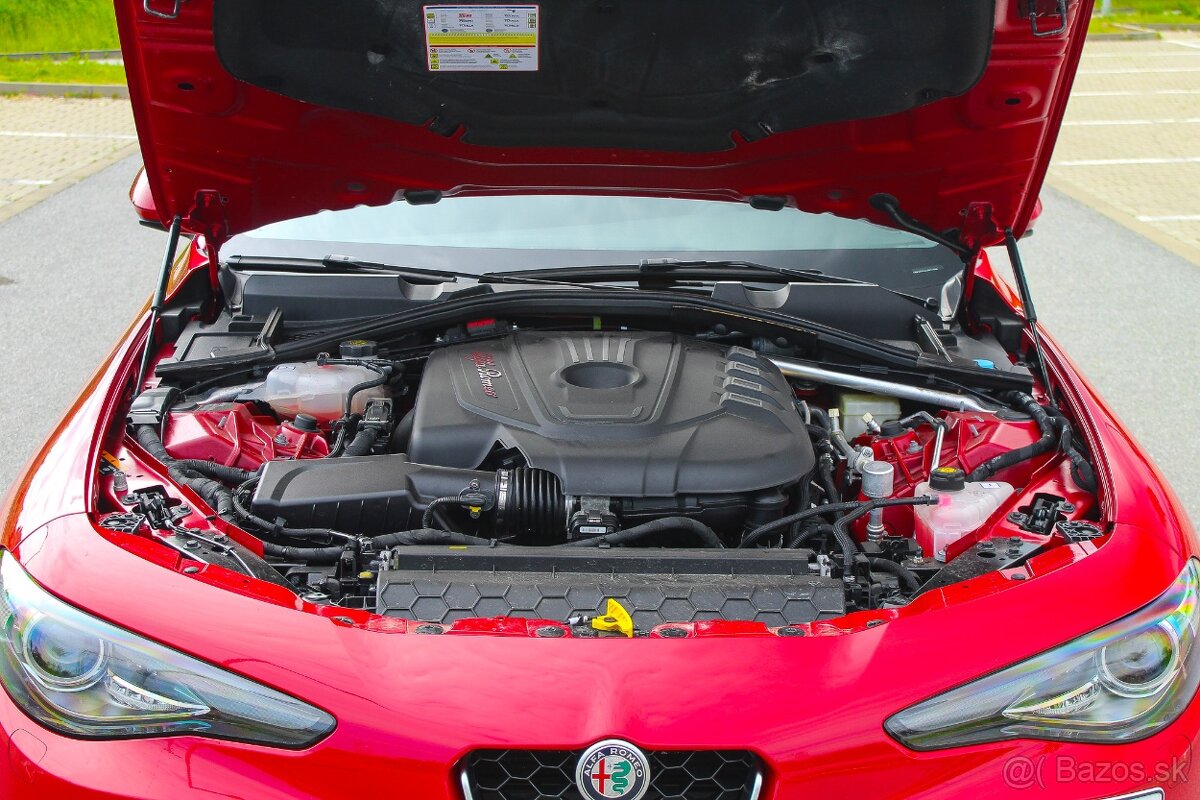 Alfa Romeo Giulia 2.2 JTDM Veloce AT AWD - 20