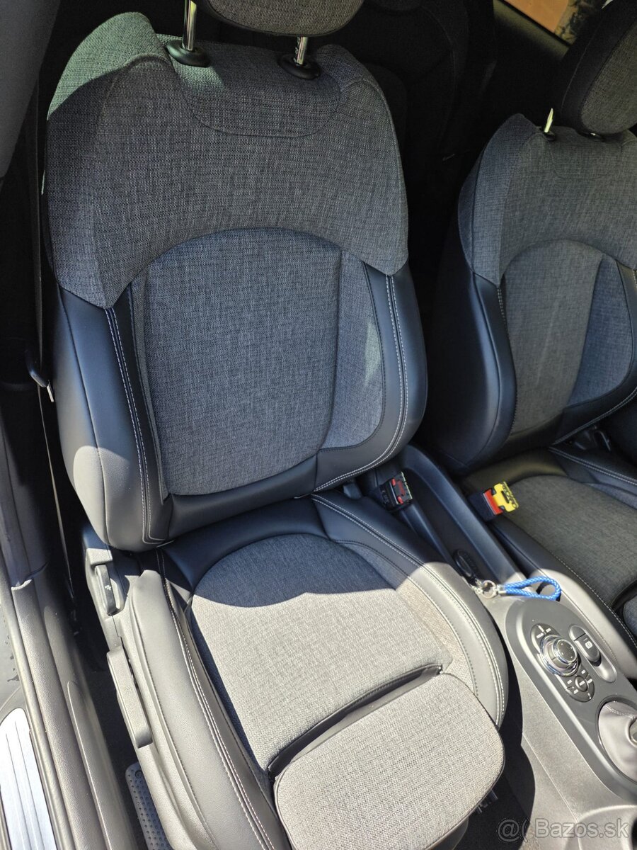 Mini Cooper SE elektromobil - 20