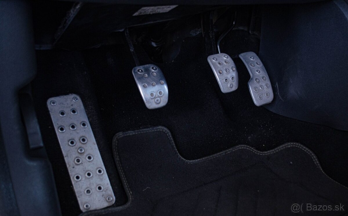 Renault Clio RS 2.0i 16V - 20