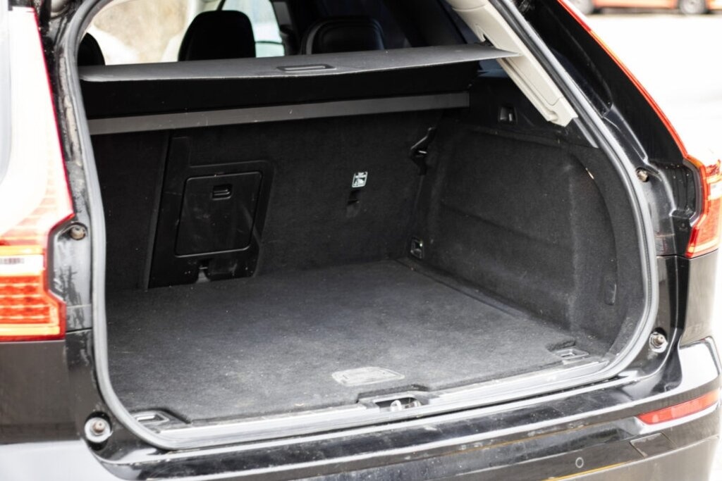 Volvo XC60 D4 Momentum, 140kW (2019) - 20