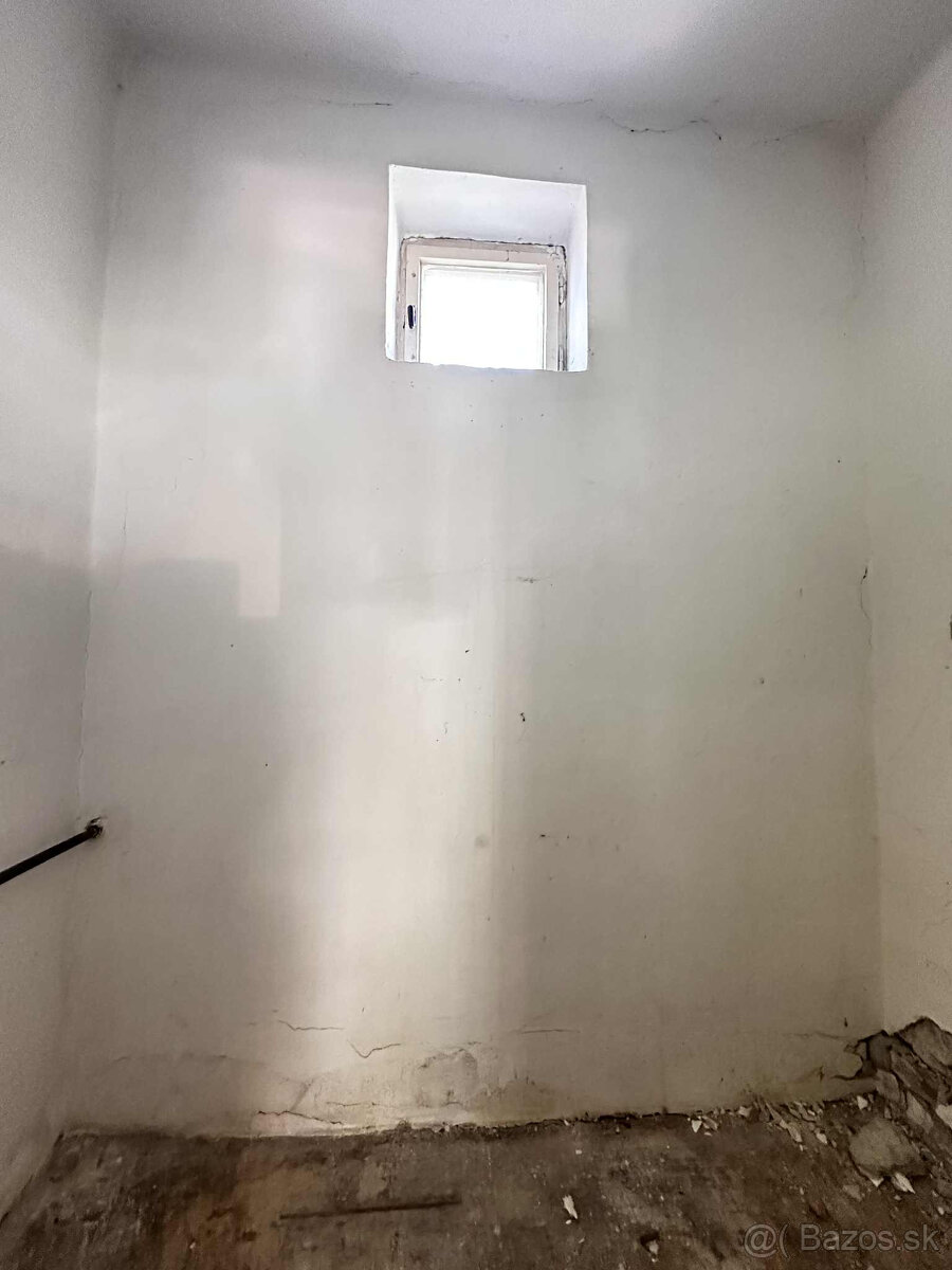 Na predaj starší rodinný dom s veľkým pozemkom v obci Duna - 20