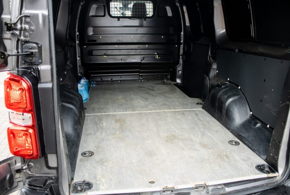 Toyota Proace 110kW (2019) - 20