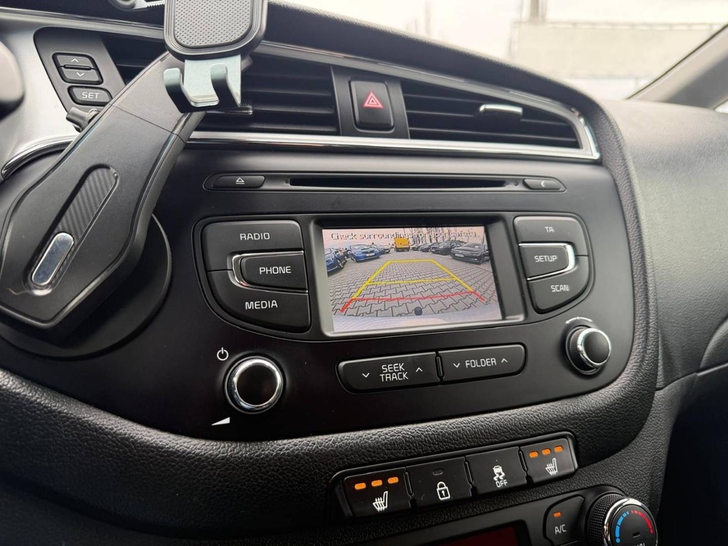 Kia Ceed 1.6 CRDi 100kw M6 GOLD - 20