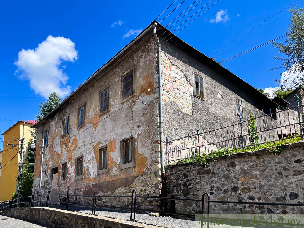 Historický meštiansky dom v centre Kremnice – investičná p - 20