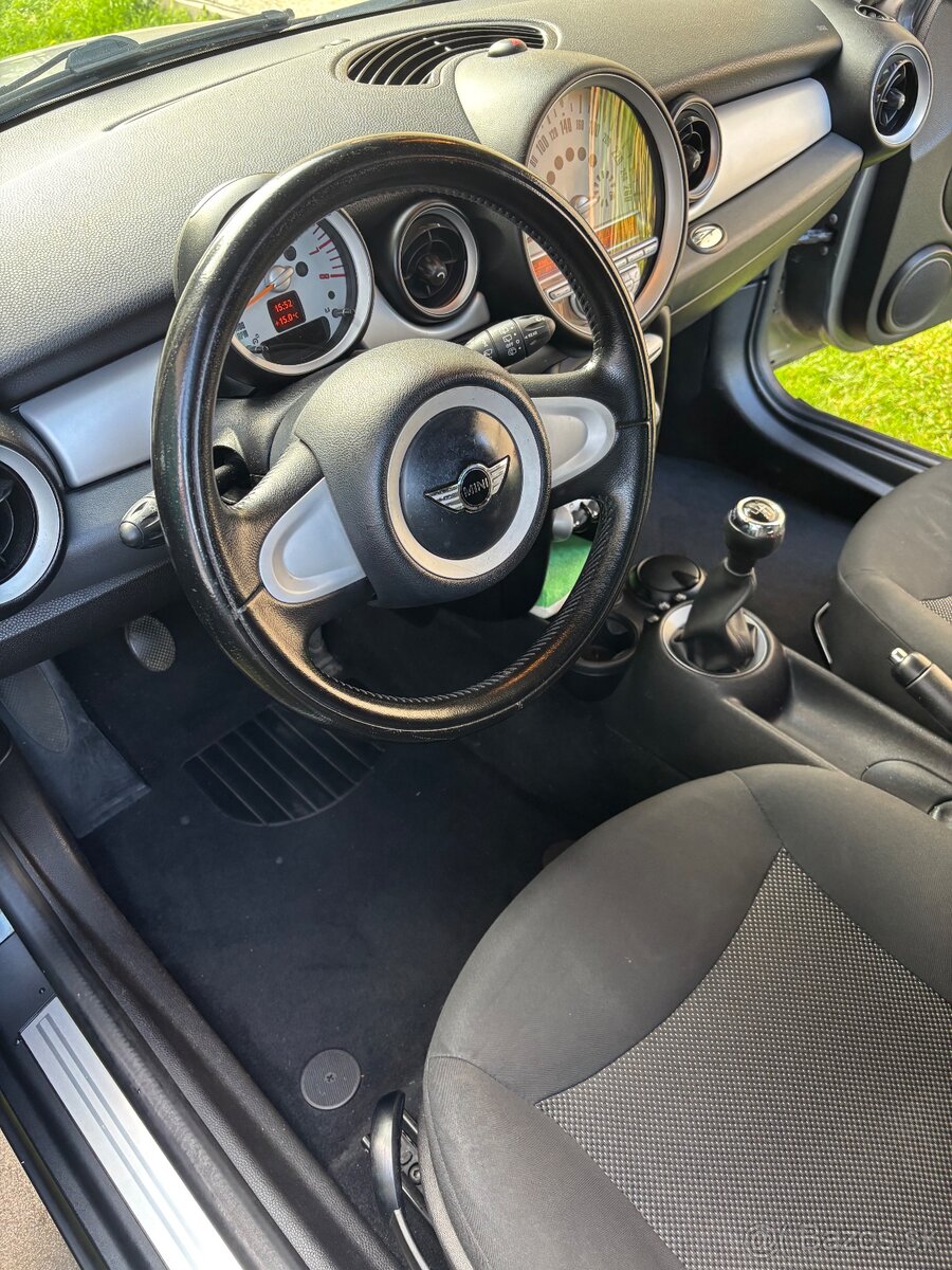 Predám MINI Cooper ONE R56 - 20