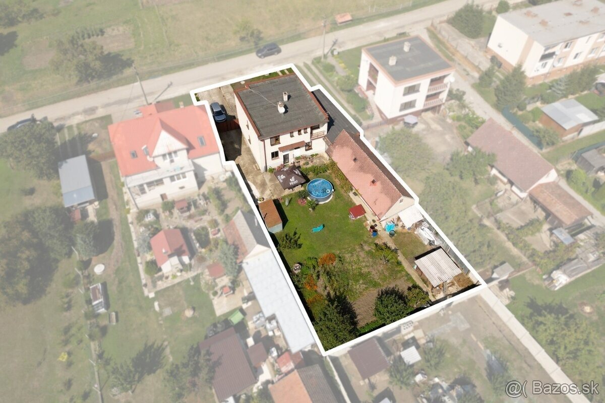 Veľký RD v obci Častkov na predaj - 20