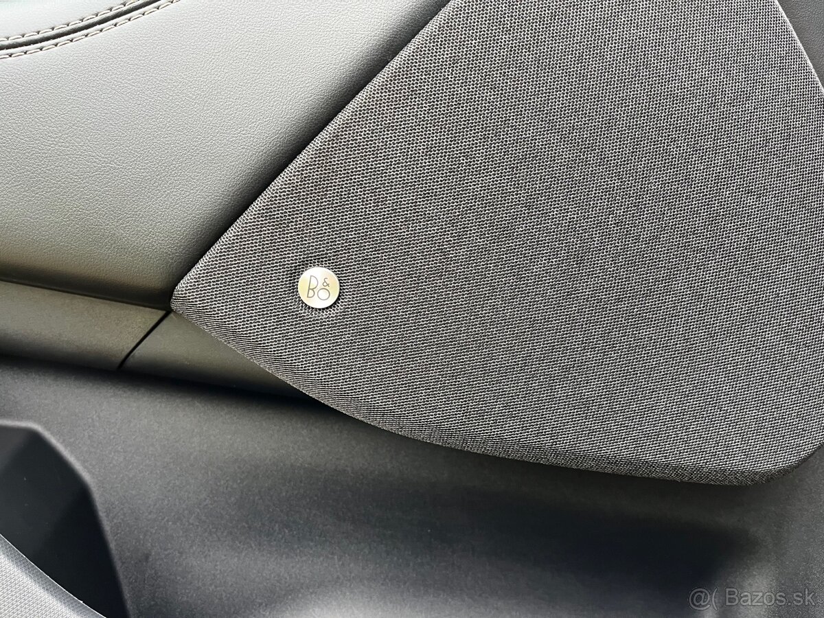 Ford Mustang Mach-E RWD - 20