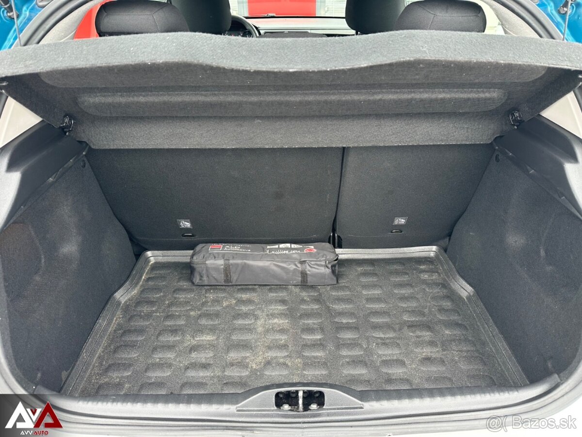 Citroën C3 1.2 PureTech S&S Shine, 89 090km, Smart Key, SR - 20