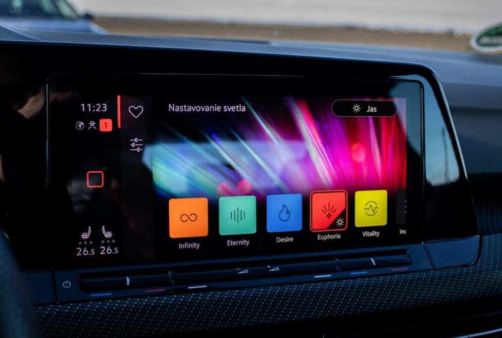 Volkswagen Golf 8 R Hatchback - 20