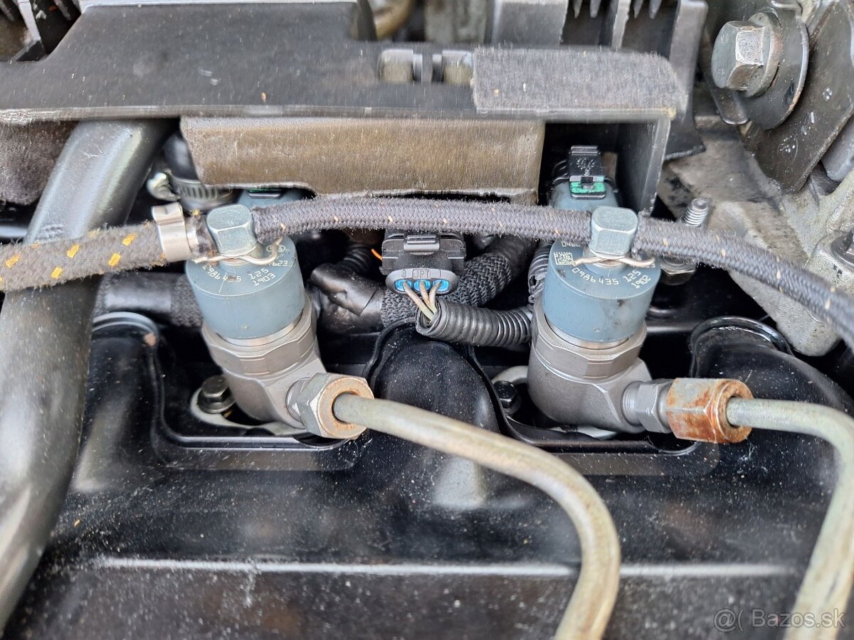 Volvo XC90, D5 MANUÁL, 7.míst SUMMUM - 20