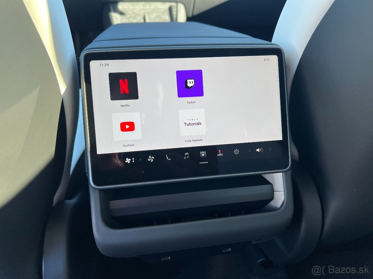 TESLA MODEL Y PREMIUM LONG RANGE ALL-WHEEL DRIVE - 20