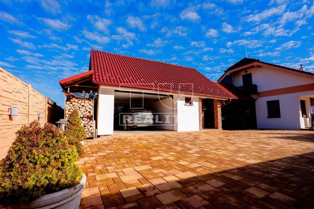 Na predaj priestranný rodinný dom Uhrovec okr. Bánovce... - 20