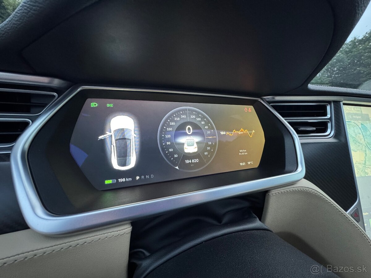 Tesla Model S P85 - Nabíjení ZDARMA - 20