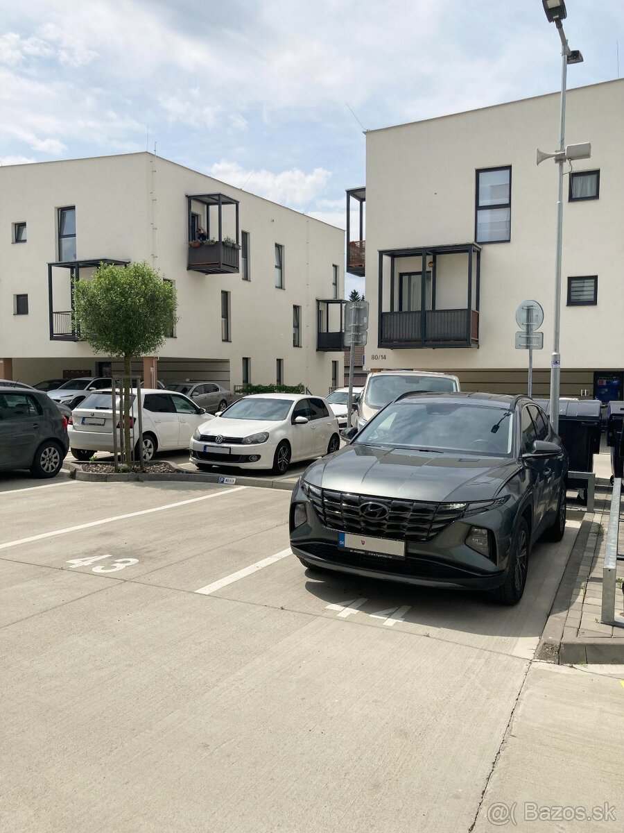 3 izbový byt, Trnkov, 75m², pivnica, kryté park. státie - 20