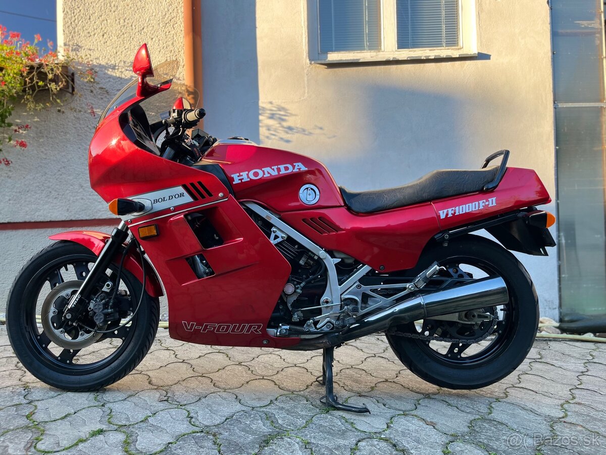 Honda vf 1000 f2 - 20