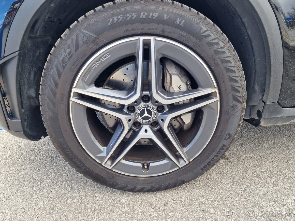 Mercedes-Benz GLC SUV 200 4MATIC A/T - 20