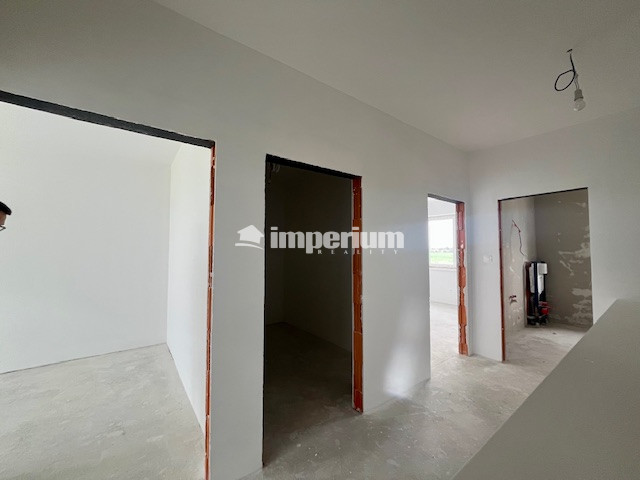 Rovinka -predaj 4 izbový byt so záhradkou. - 20