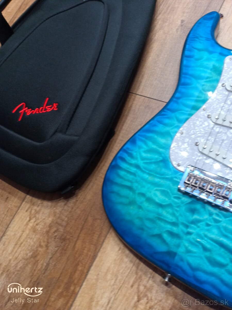 FENDER STRATOCASTER JAPAN - 20