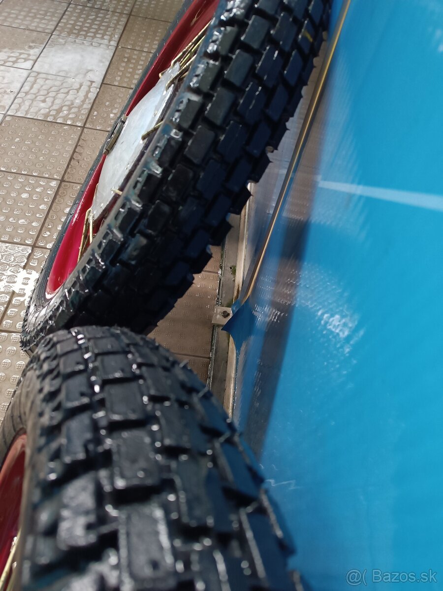 Špice kolo dráty pneu i-40 3.75-19 střed kola Ural Dněpr M72 - 20