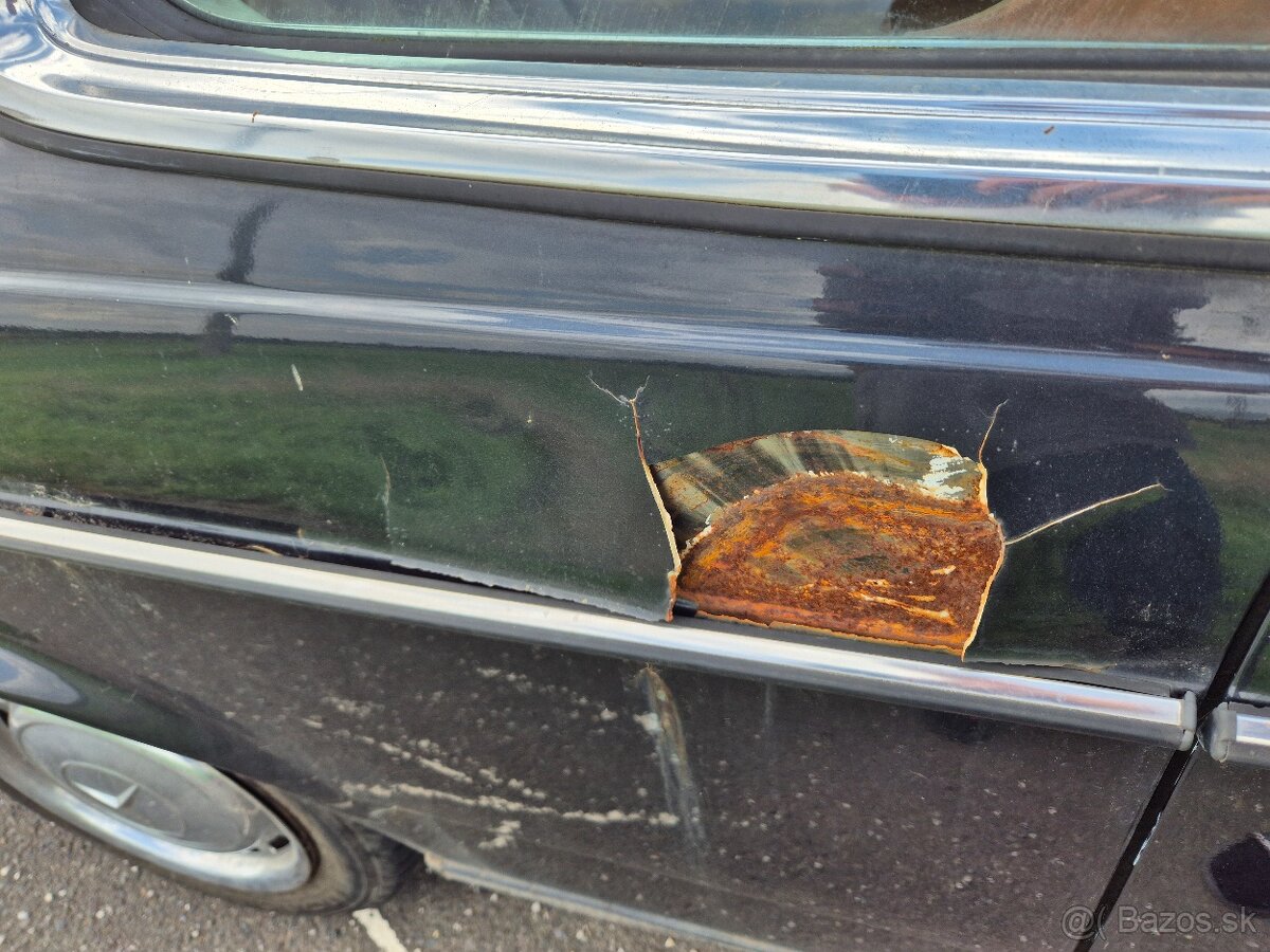 Mercedes-Benz W123 230C - 20