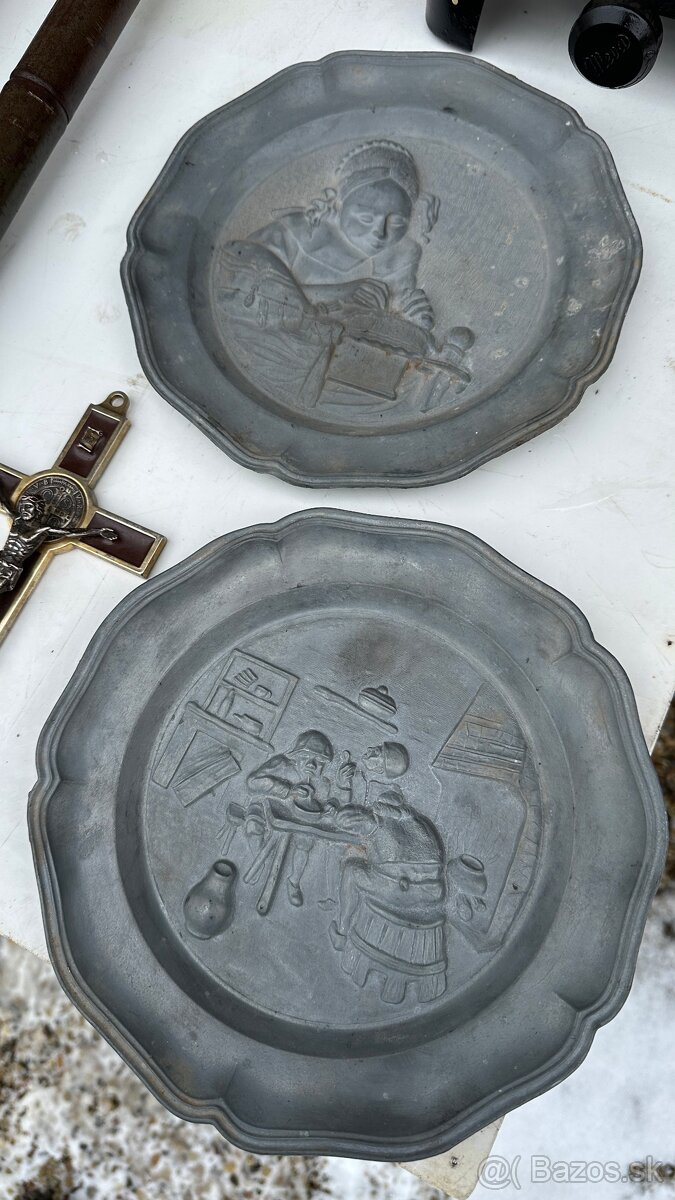 poľné fľaše, lopatky a iné - 20