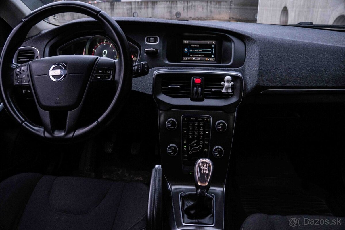 Volvo V40 T2 1.6L Momentum - 20