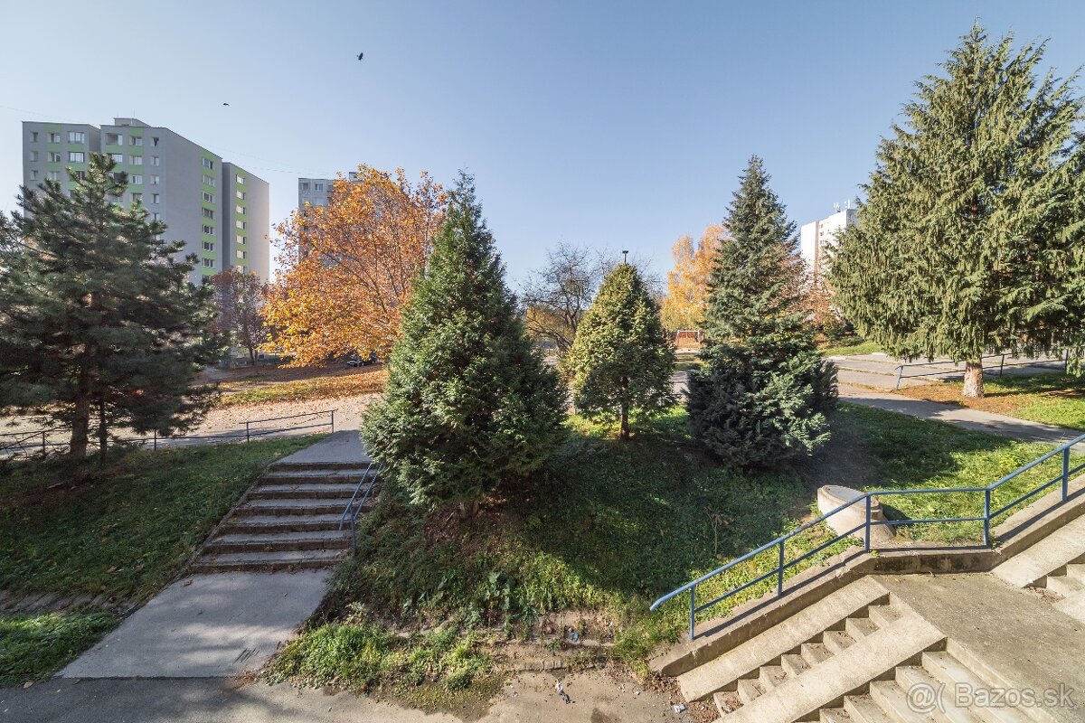 3-izbový, predaj, 2x priestranná loggia, Zombova, Košice - 20