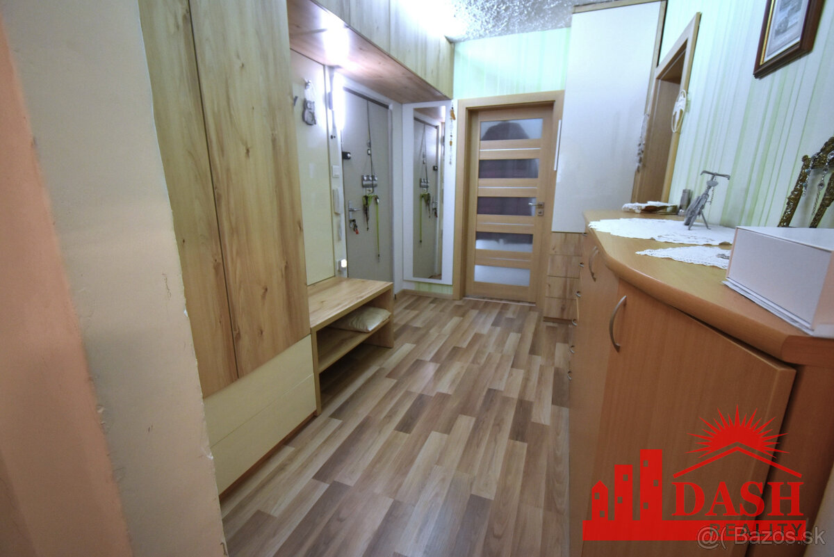 Na predaj 3 izbový byt s lodžiou, 77 m2, Trenčín ul. Halalov - 20