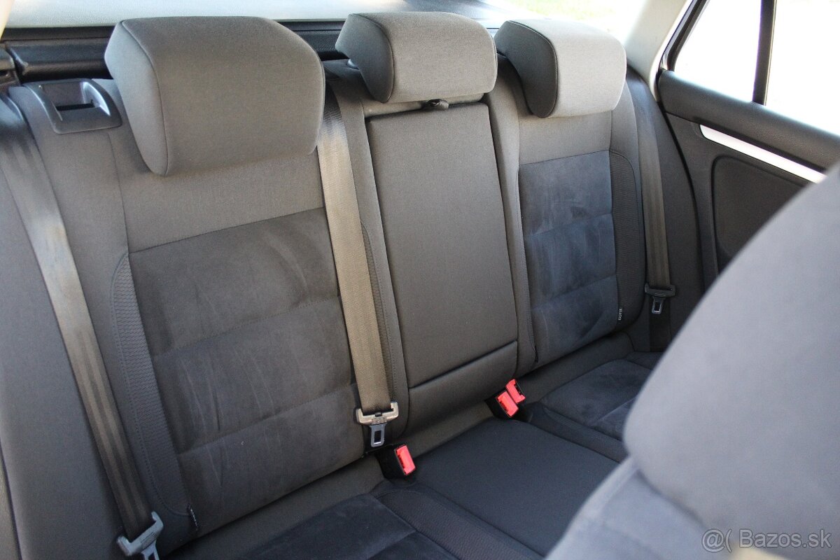 Volkswagen Golf 6 1.6 TDI Highline - 20