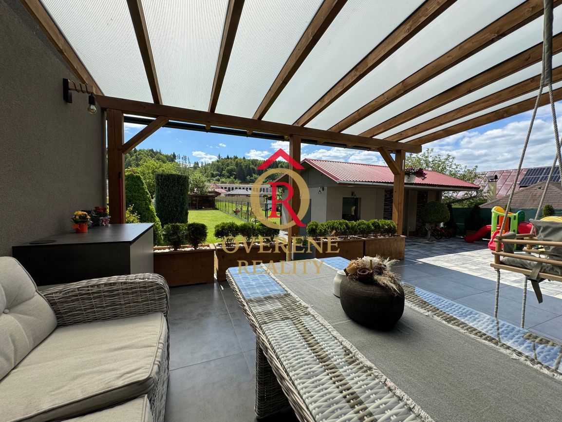 NA PREDAJ : Luxusný, kompletne zariadený rodinný dom – Ivach - 20