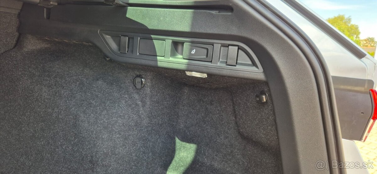 Škoda Octavia Combi 2.0 TDI First Edition - 20