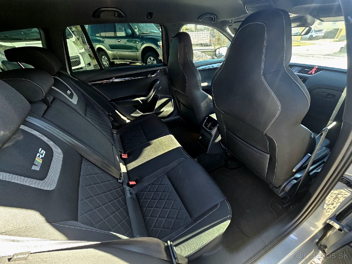 Škoda Octavia Combi 2.0 TDI RS DSG - 20