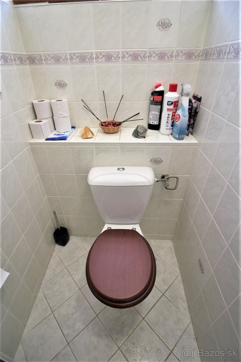 VYZÁLOHOVANÉ PREDAJ - RODINNÝ DOM - ZLATÉ MORAVCE - 20