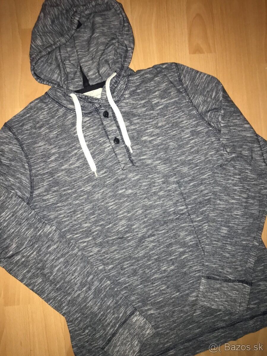 TRIČKÁ s dlhým rukávom - veľ. M - 20