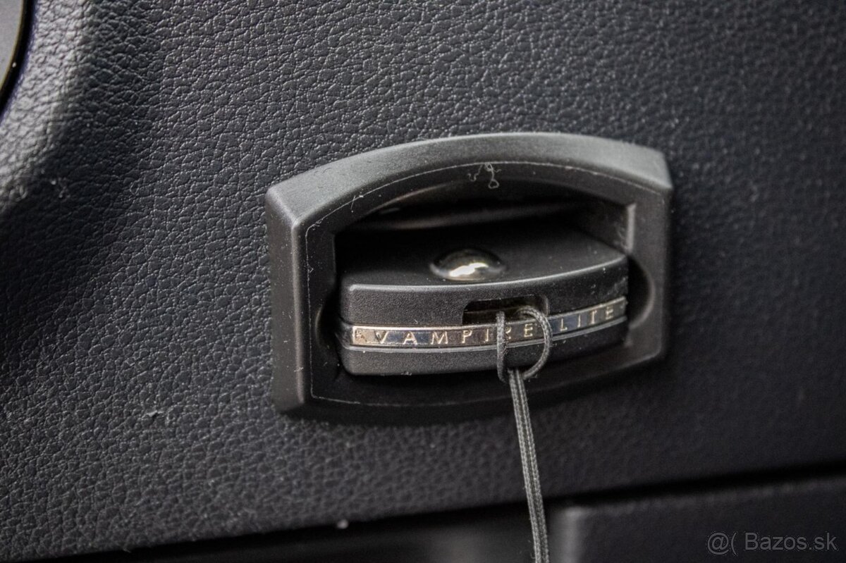 Škoda Octavia Combi 2.0 TDI RS DSG - 20