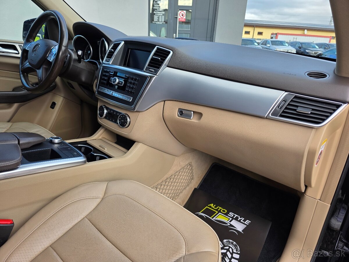 Mercedes-Benz ML 250 BlueTEC 4MATIC A/T - 20