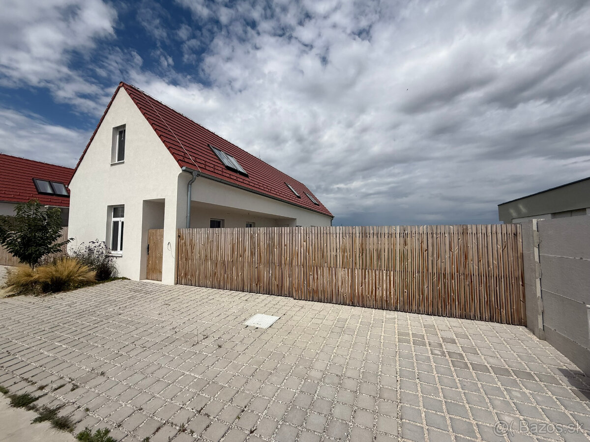 Na predaj 4-izbový dom / poschodový / vo vybavení ŠTANDARD - 20